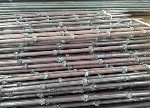 加茂镇隧道钢花管